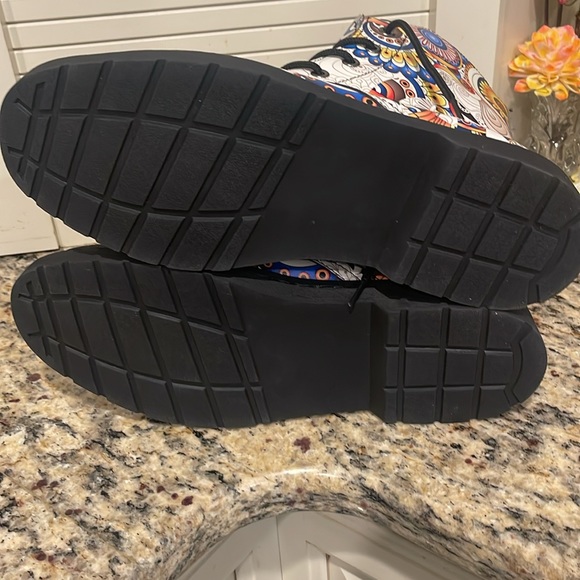 Yes we vibe unisex boots